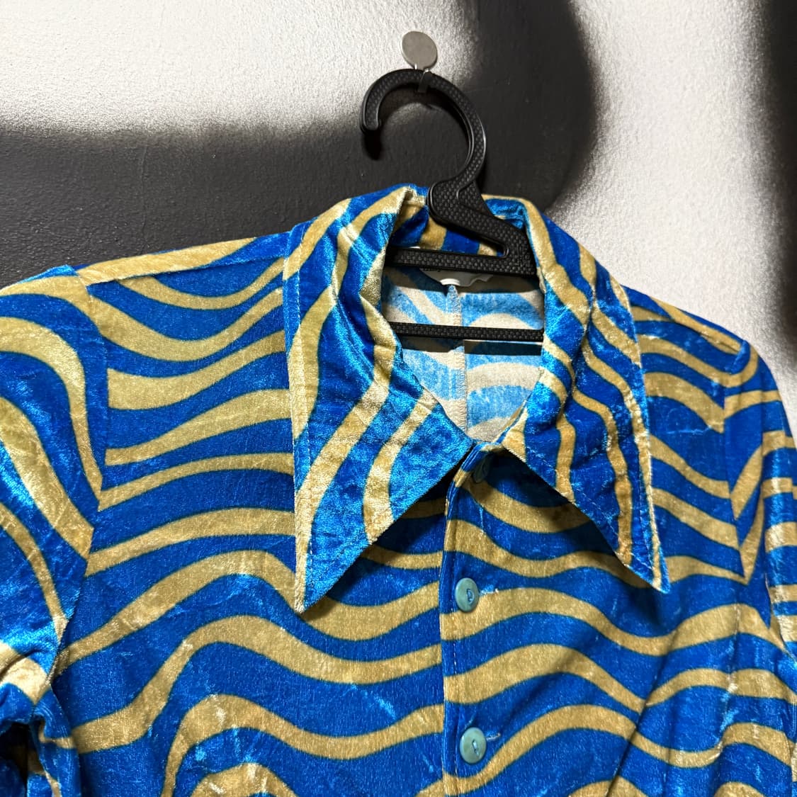 VTG 빈티지 블루 애니멀 패턴 벨벳 크롭 셔츠 탑 상품이미지3
