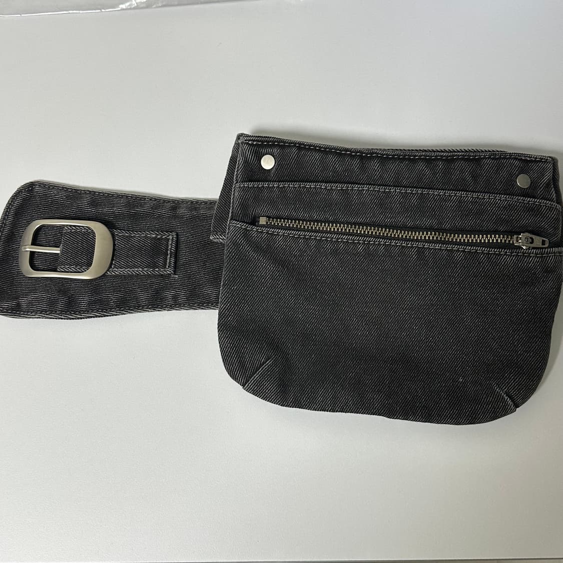 아옵트 데님 벨트백 DENIM POCKET BELT - BLACK 상품이미지5