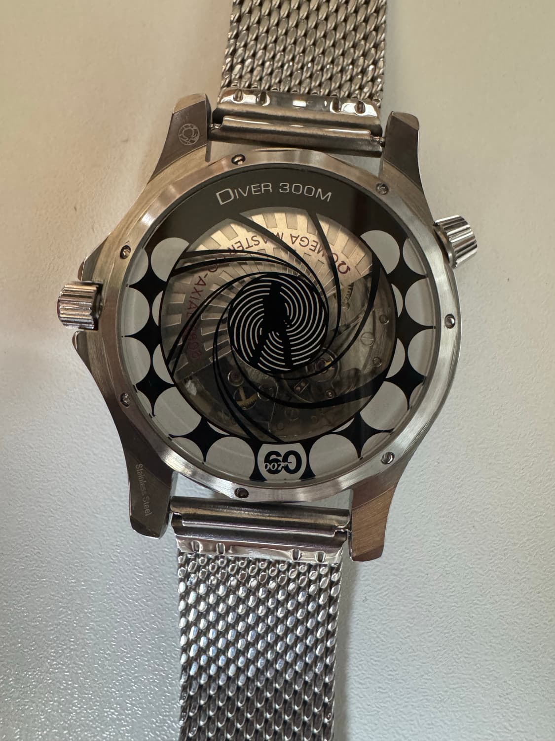 오메가 씨마스터 300 시계 제임스 본드 탄생 60주년 기념 상품이미지5