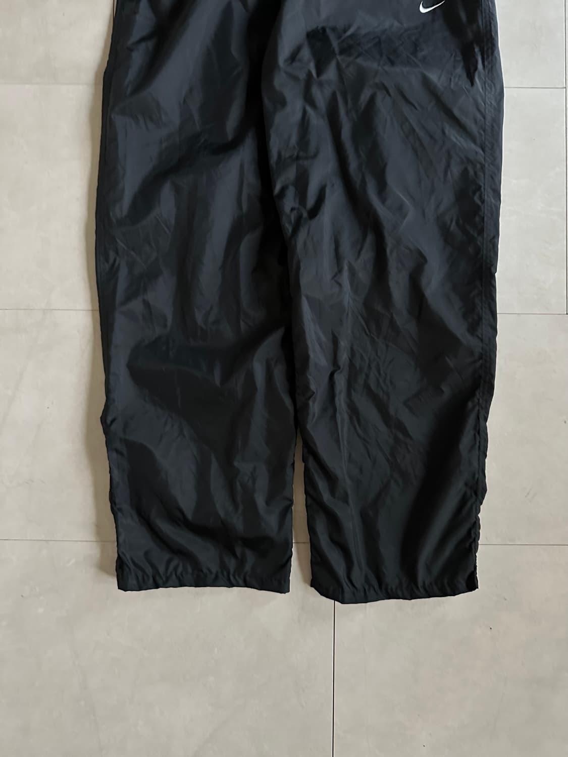 swoosh black training pants 상품이미지8