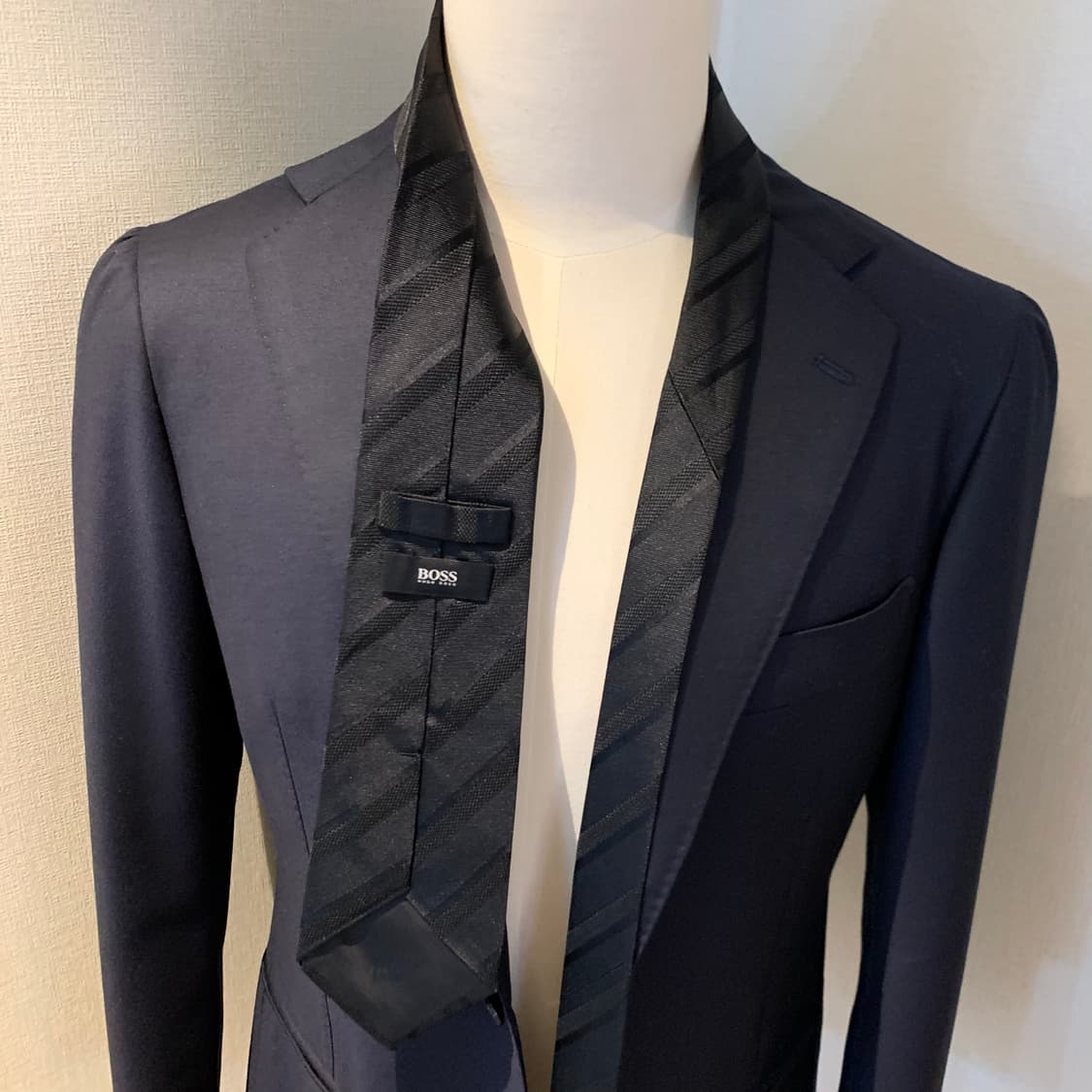 휴고보스(HUGO BOSS) 블랙 레지멘탈 클래식 명품넥타이 최상급 A+ 상품이미지2