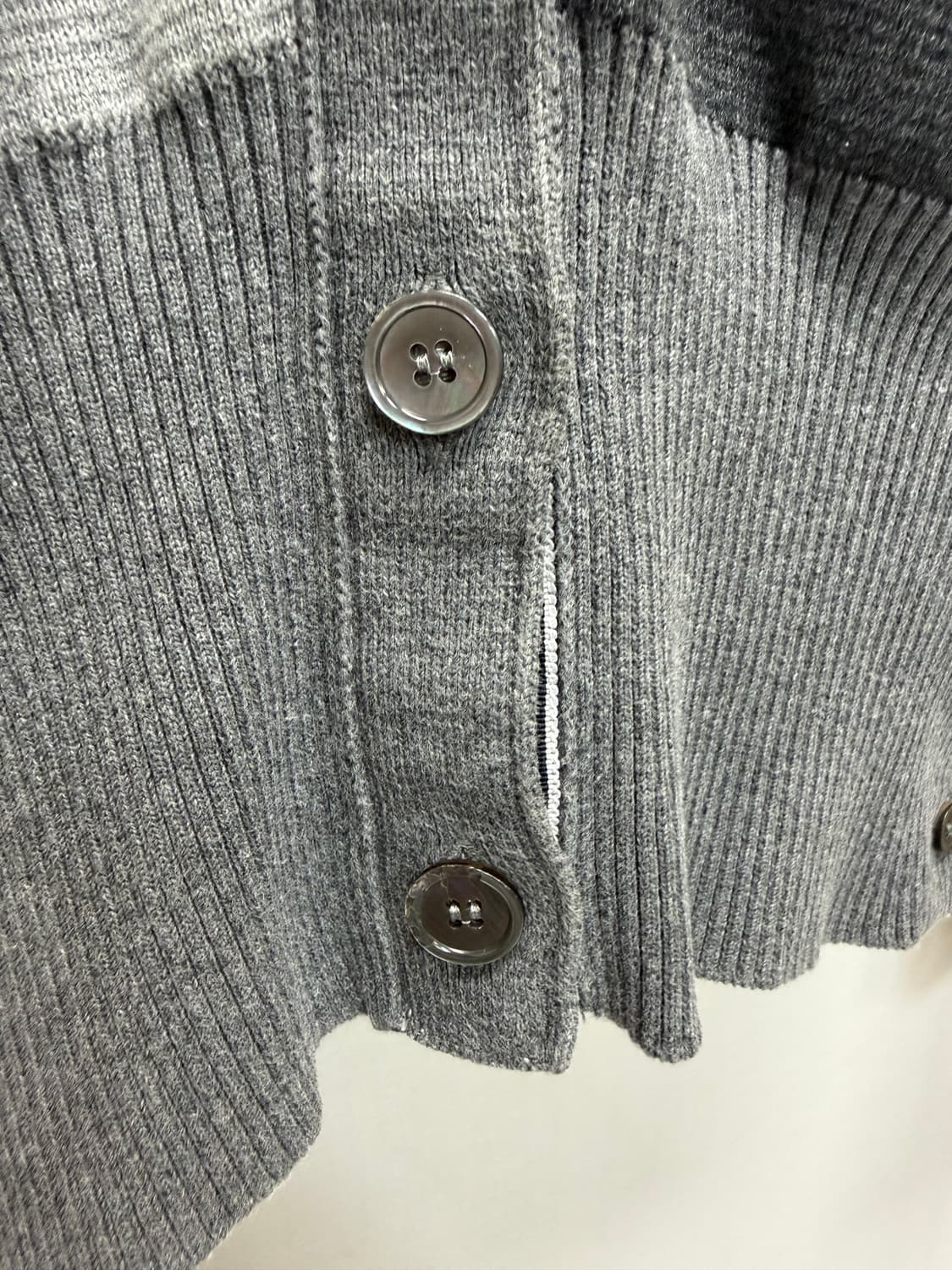 톰브라운 펀믹스 사선 가디건 (44)  상품이미지9