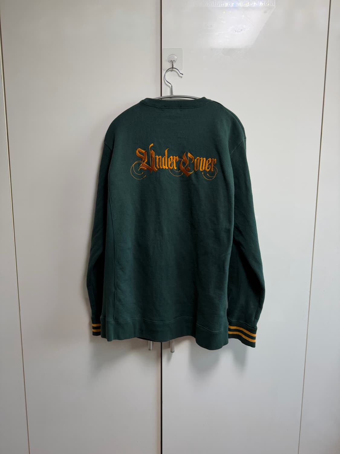 언더커버 다크그린 맨투맨 4 상품이미지2