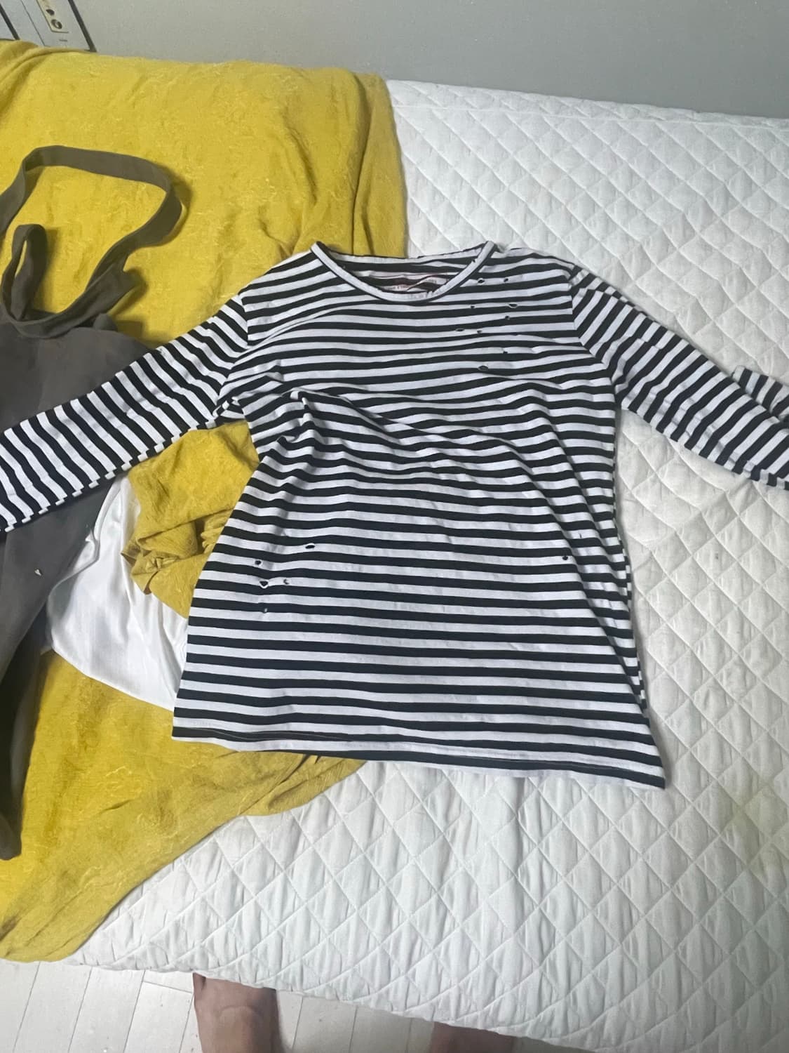 피에르 발망 스트라이프 디스트로이드 데미지 롱슬리브 2011 상품이미지1