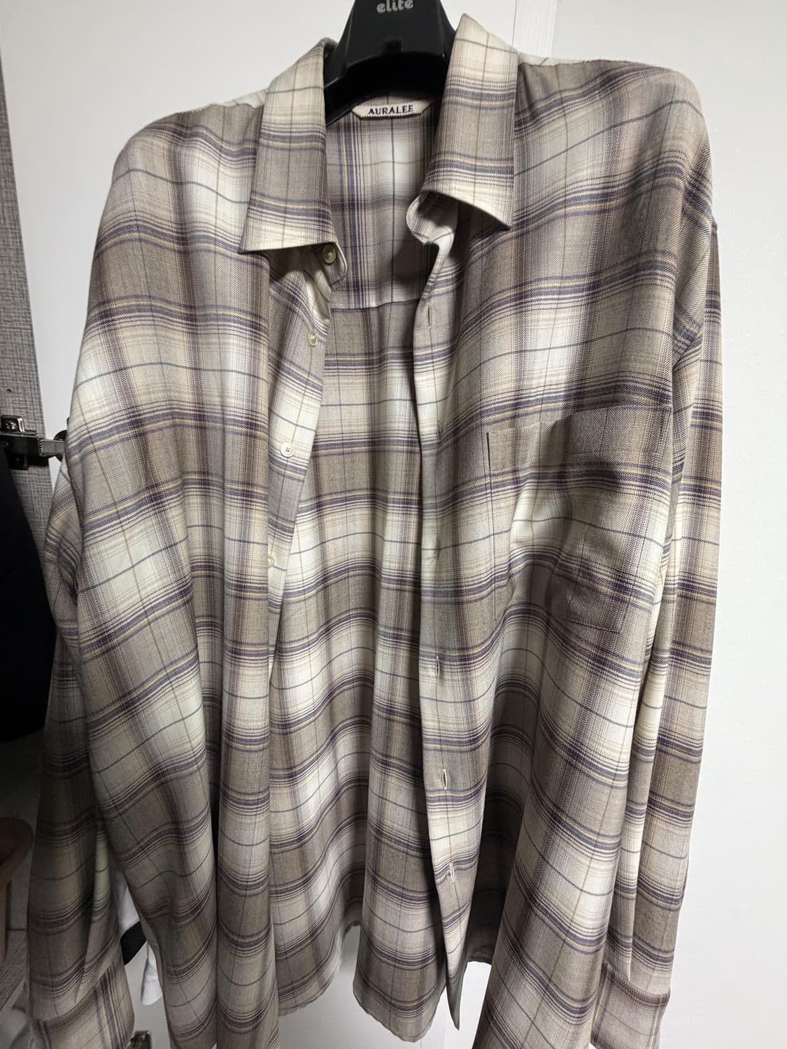 오라리 23AW 브라운 체크셔츠 상품이미지1