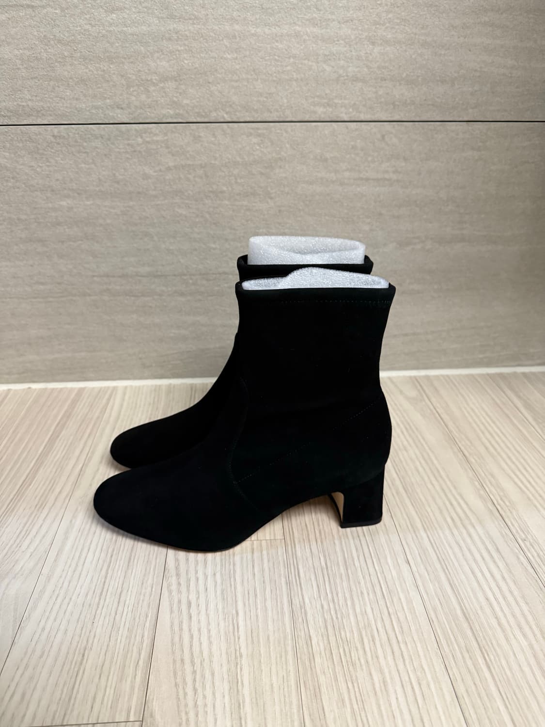 스튜어트와이츠먼 블랙 스웨이드 어니스틴 부티 새상품 상품이미지5