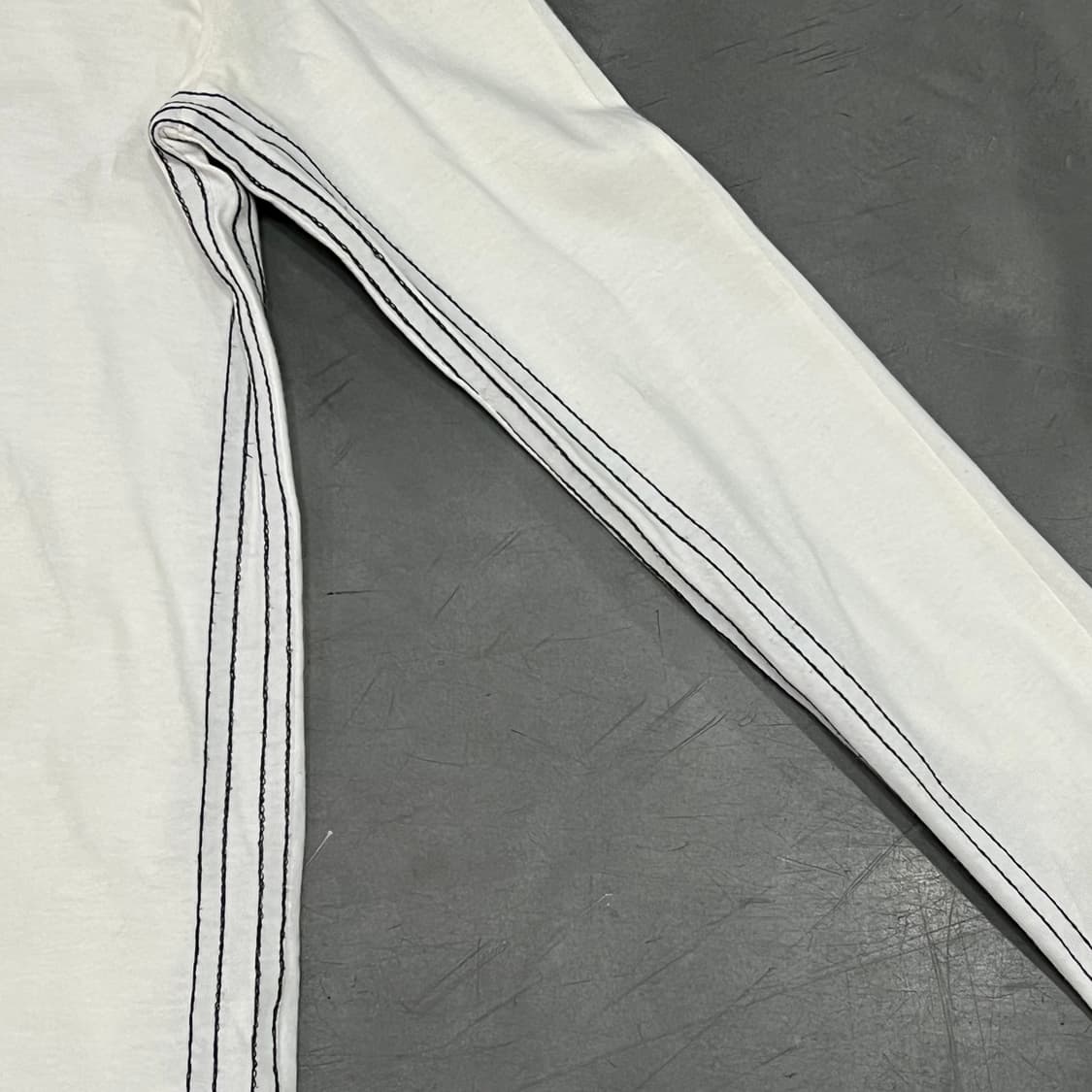  아디다스x알렉산더왕 로고 맨투맨 y15861 상품이미지4