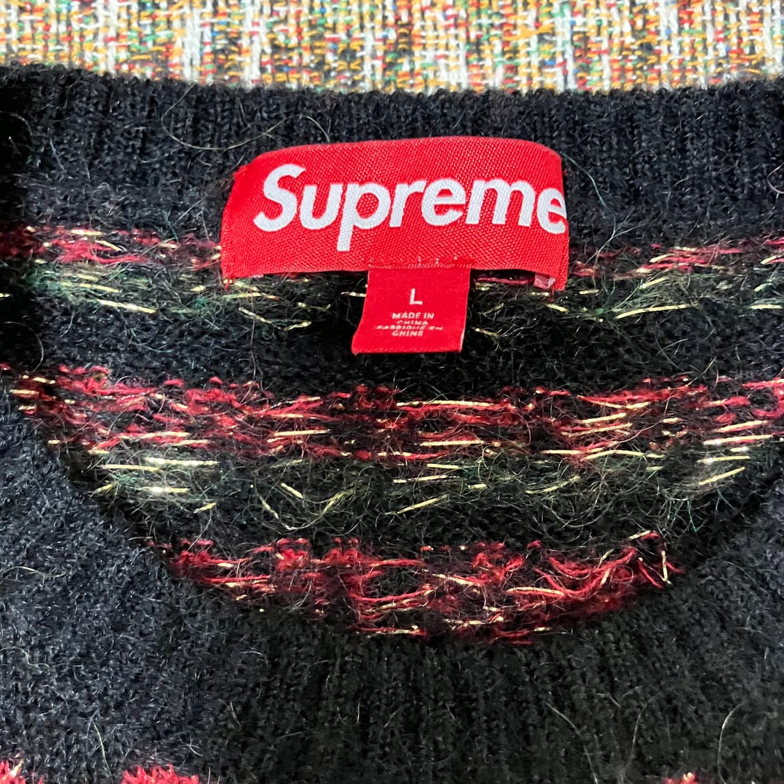 [L] 25AW 슈프림 플라워 메탈릭 스웨터 블랙 상품이미지4