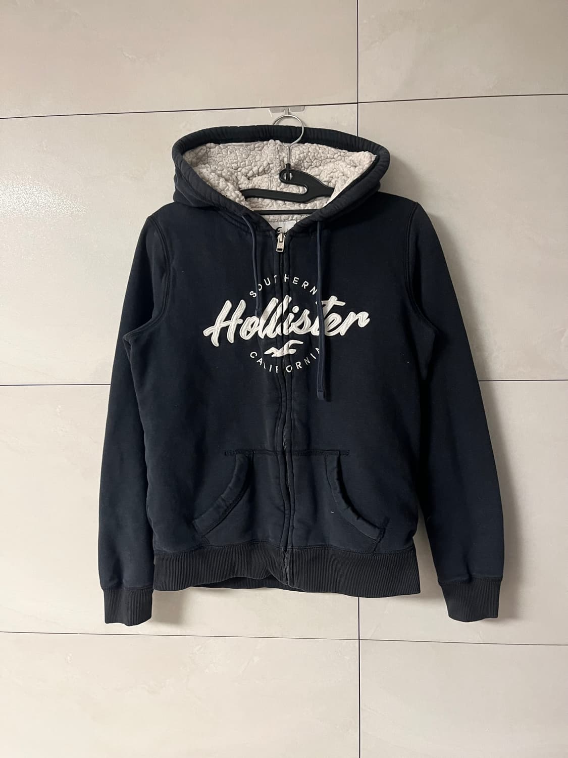 홀리스터 퍼 후드집업 블랙 (S)  상품이미지3