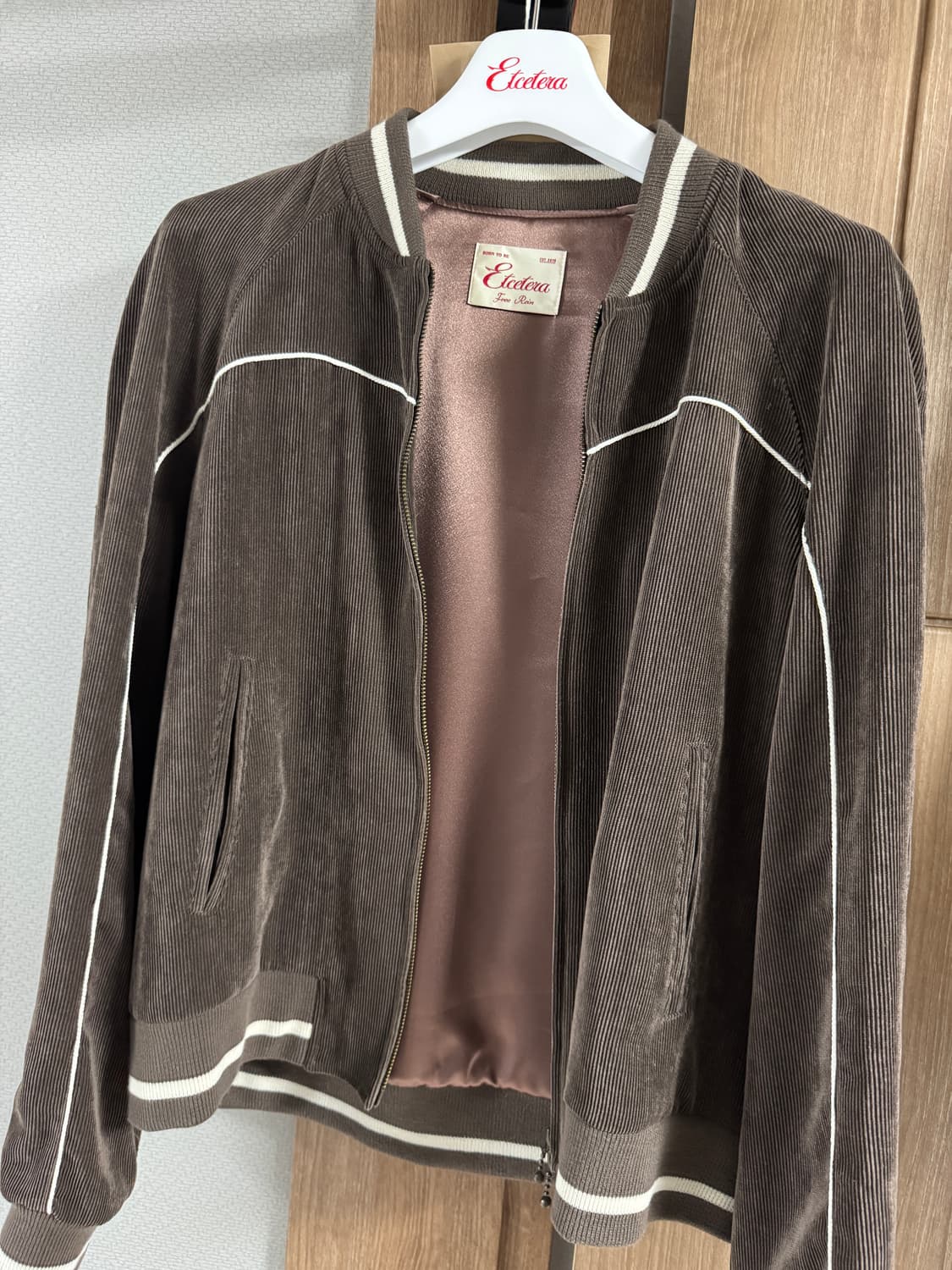 (M) ETCE 벨루어 레글런 자켓 브라운 상품이미지2