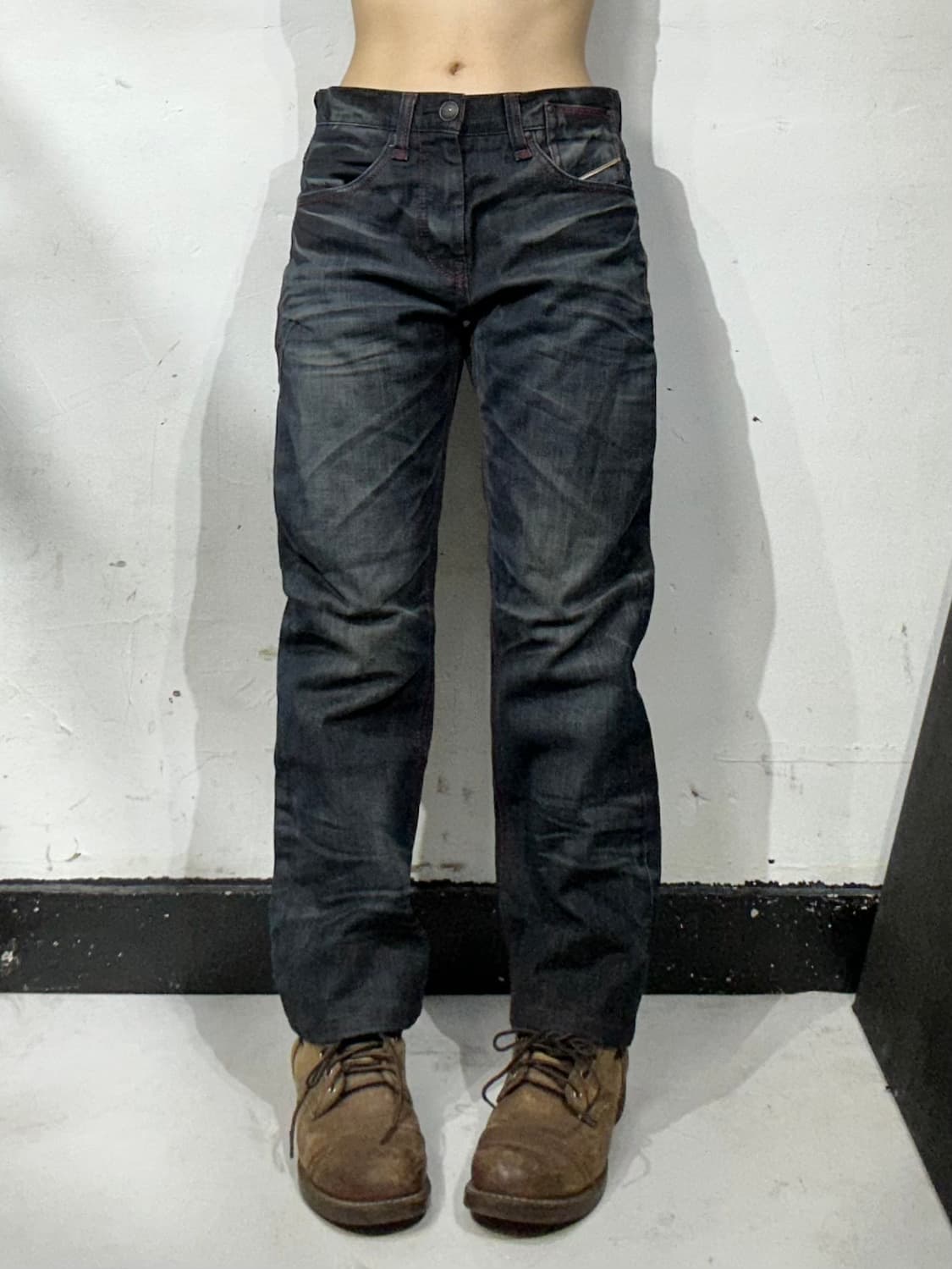 에비수 흑청 레드 로고 다이콕 워싱 데님 팬츠   상품이미지3