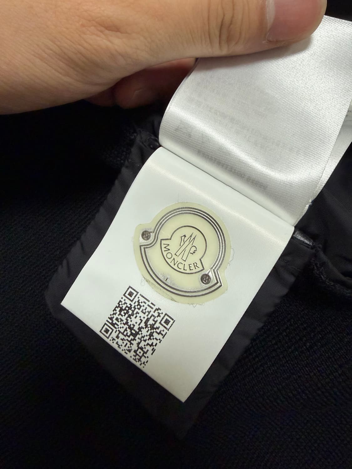 급처 백화점판 몽클레어 니트패딩 XL사이즈 상품이미지5