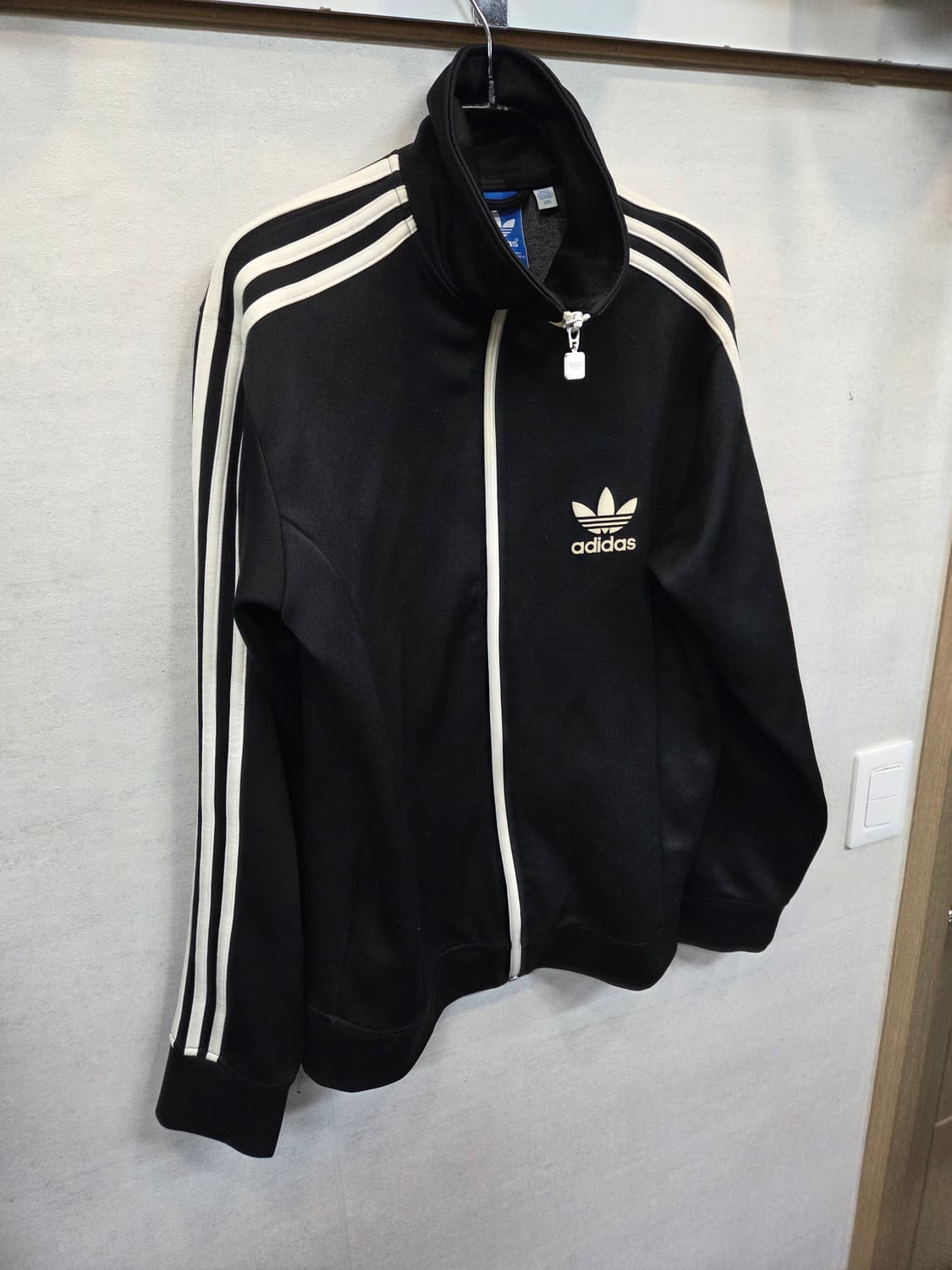 아디다스 유로파 트랙탑 져지 검흰 105 상품이미지6