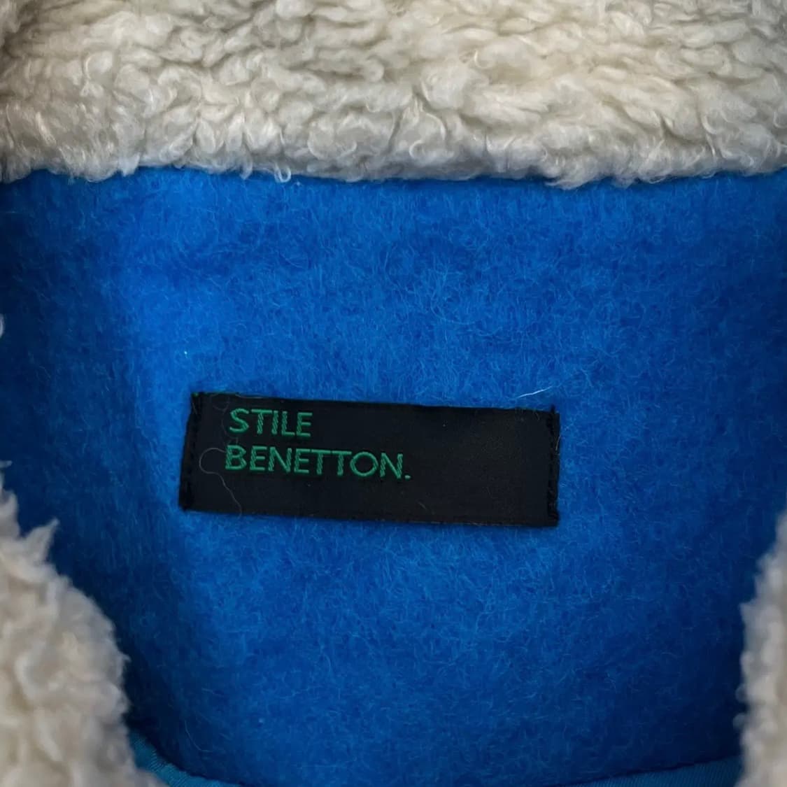 베네통 컬러블록 퍼카라 울 코트 85 (42) 상품이미지3