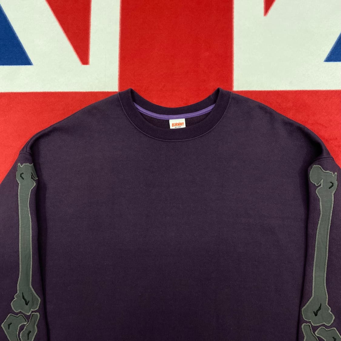 블랙아웃 본즈 맨투맨 L 실측 XL  상품이미지2