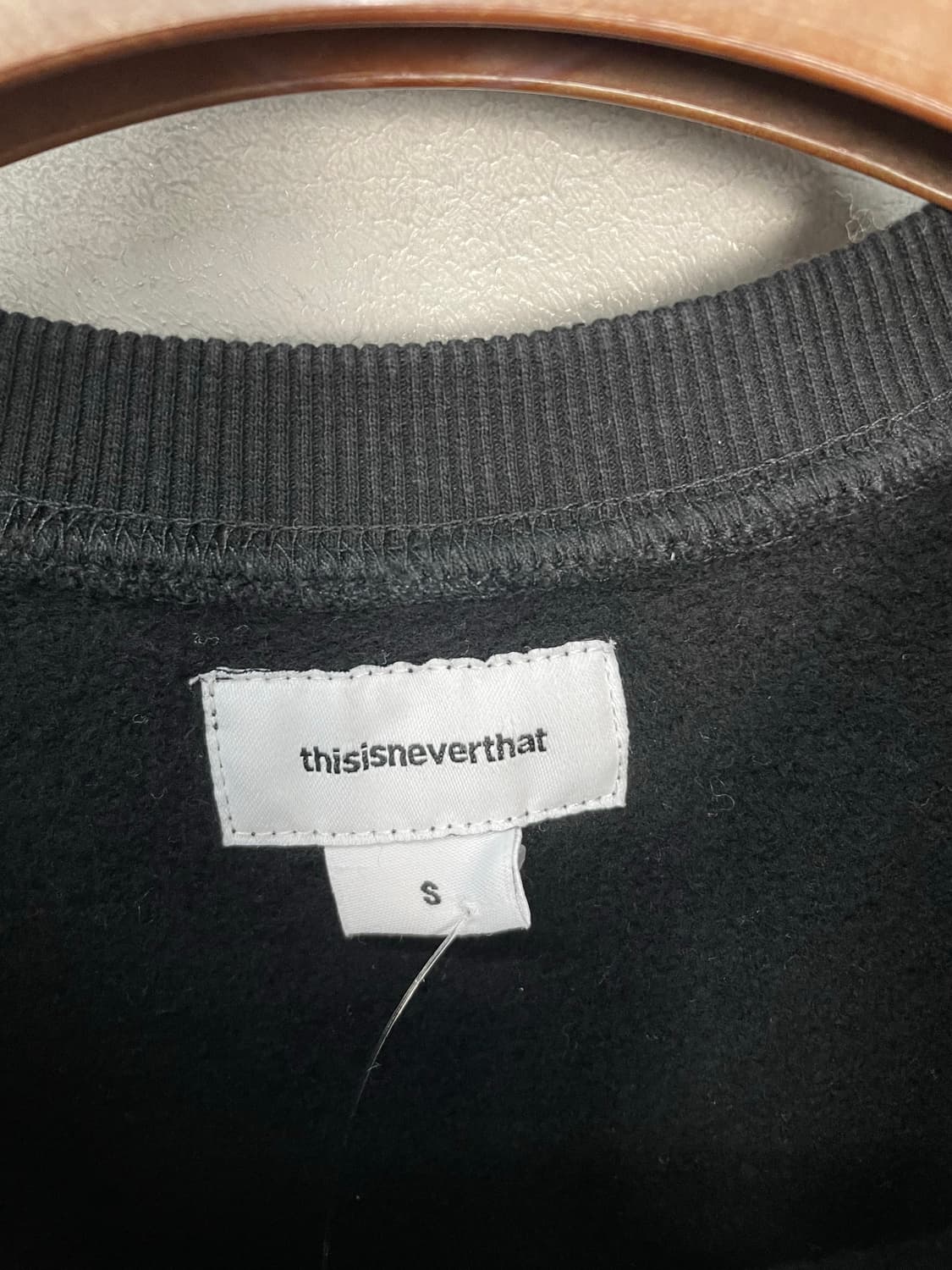 디스이즈네버댓 백로고 블랙 맨투맨 H1921 상품이미지7