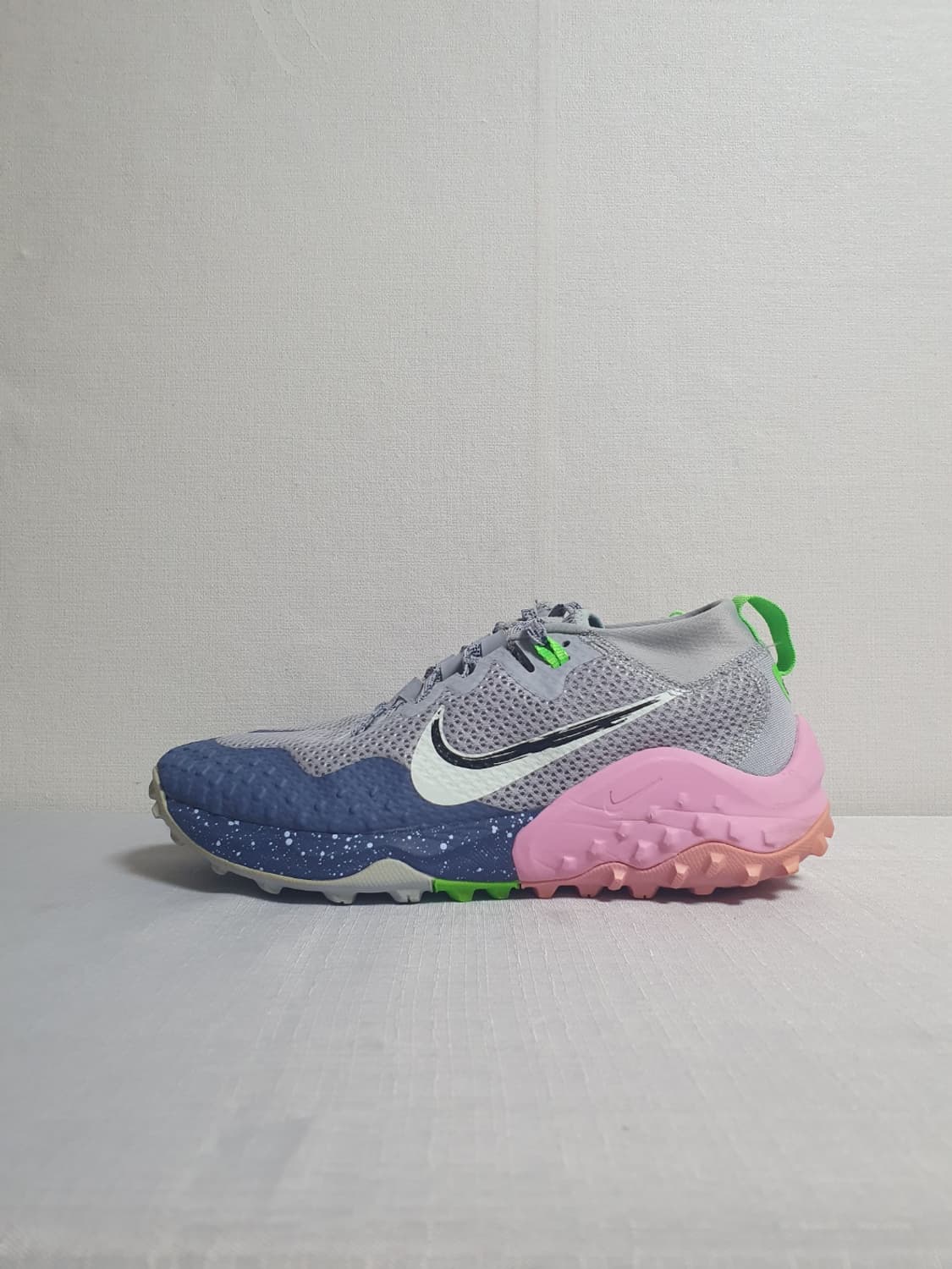 택포가 240mm 나이키 운동화 와이드홀스7 울프그레이 핑크라이즈 상품이미지3