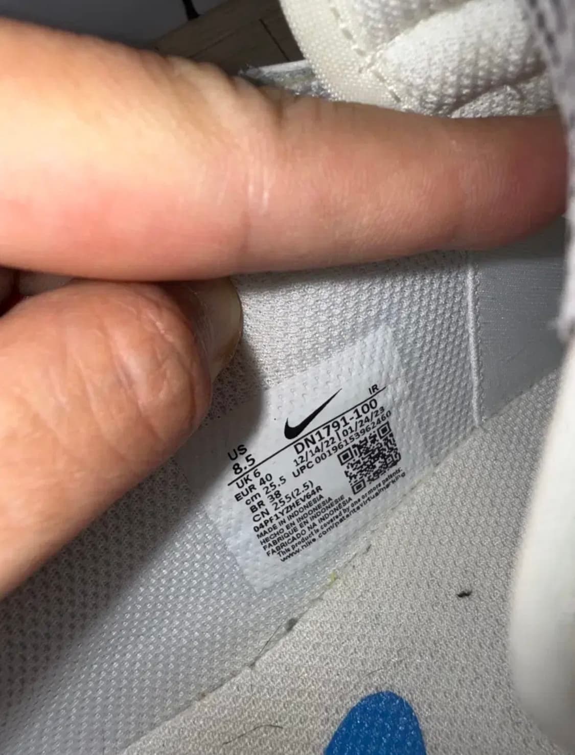 나이키 코르테즈 화이트 앤 블랙 255 상품이미지5