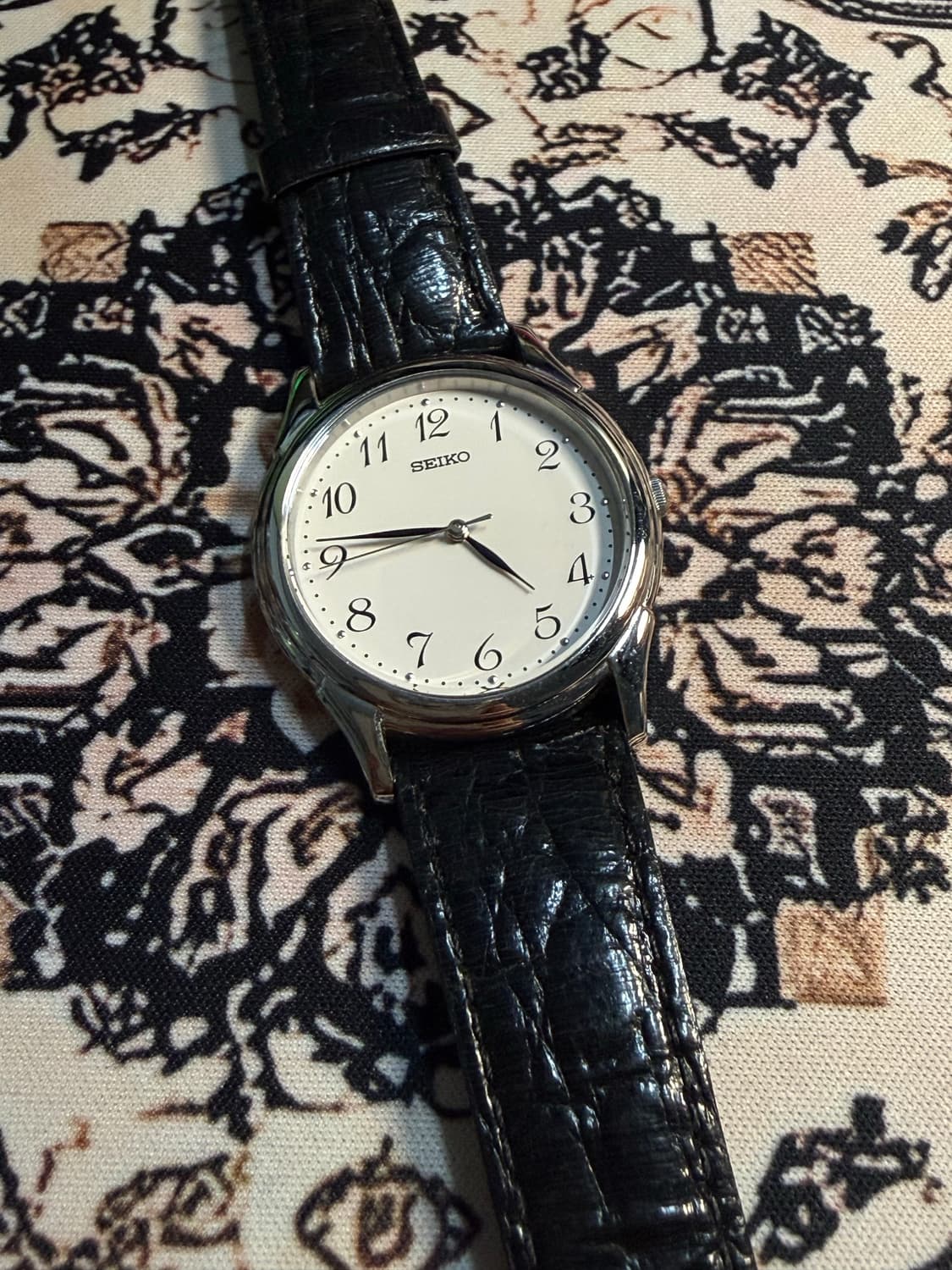 SEIKO 빈티지 쿼츠 시계 상품이미지1