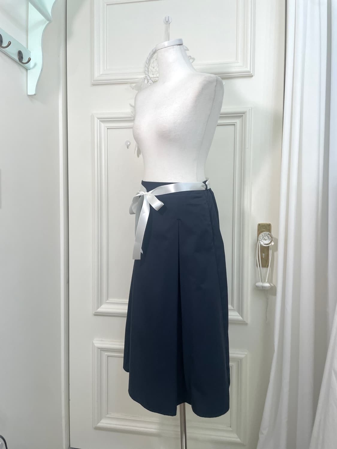 navy pleats back banding skirt 상품이미지2
