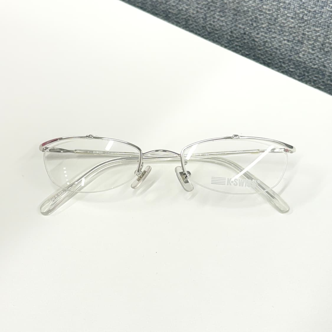 KSWISS 긱시크 실버 반무테 안경 상품이미지1