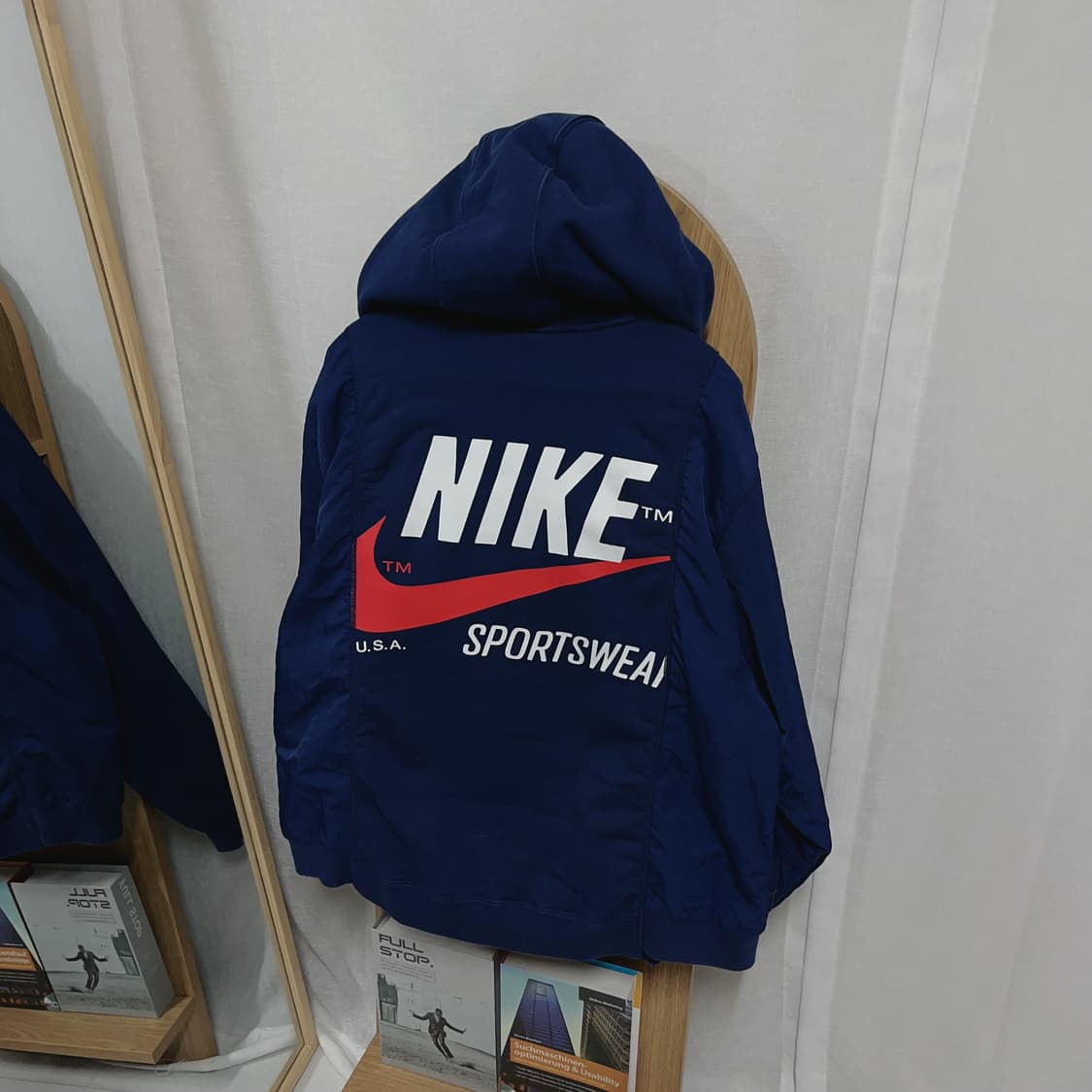 [정품] 나이키 네이비 하이브리드 뒷빅로고 후드티 [ M ] 상품이미지5