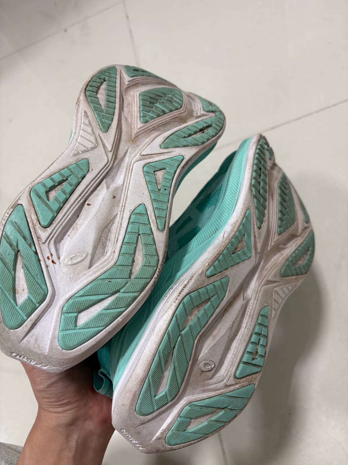 아식스 슈퍼블라스트2 275 판매 상품이미지4