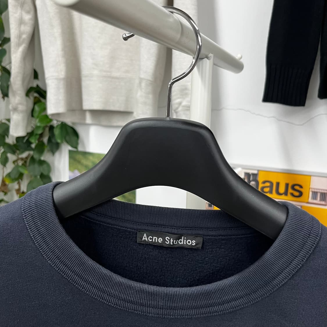 아크네스튜디오 우먼 맨투맨 M 상품이미지3