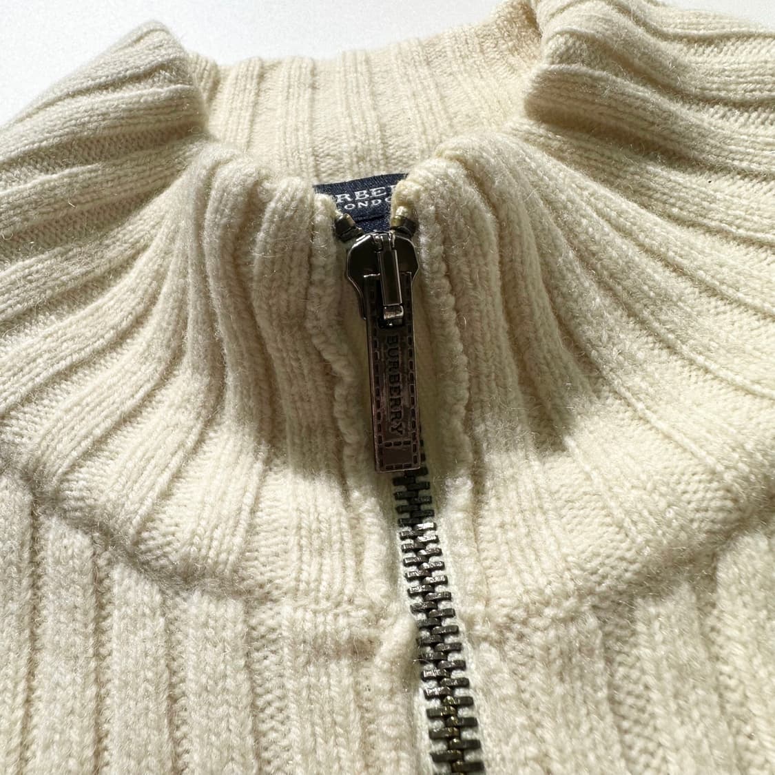 버버리 노바체크 패턴 램스울 투웨이 집업 가디건 상품이미지8