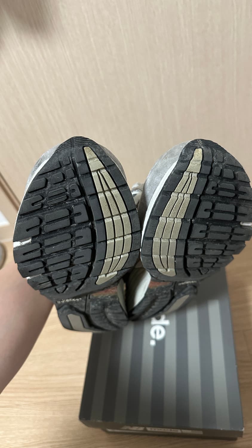 [275] 뉴발란스 992 그레이(M992GR) 상품이미지7