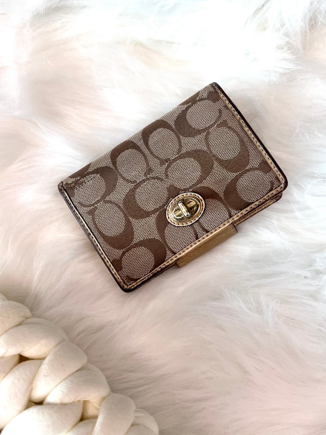 90s coach 시그니처 턴락 골드 캔버스 레더 월렛 반지갑 상품이미지2
