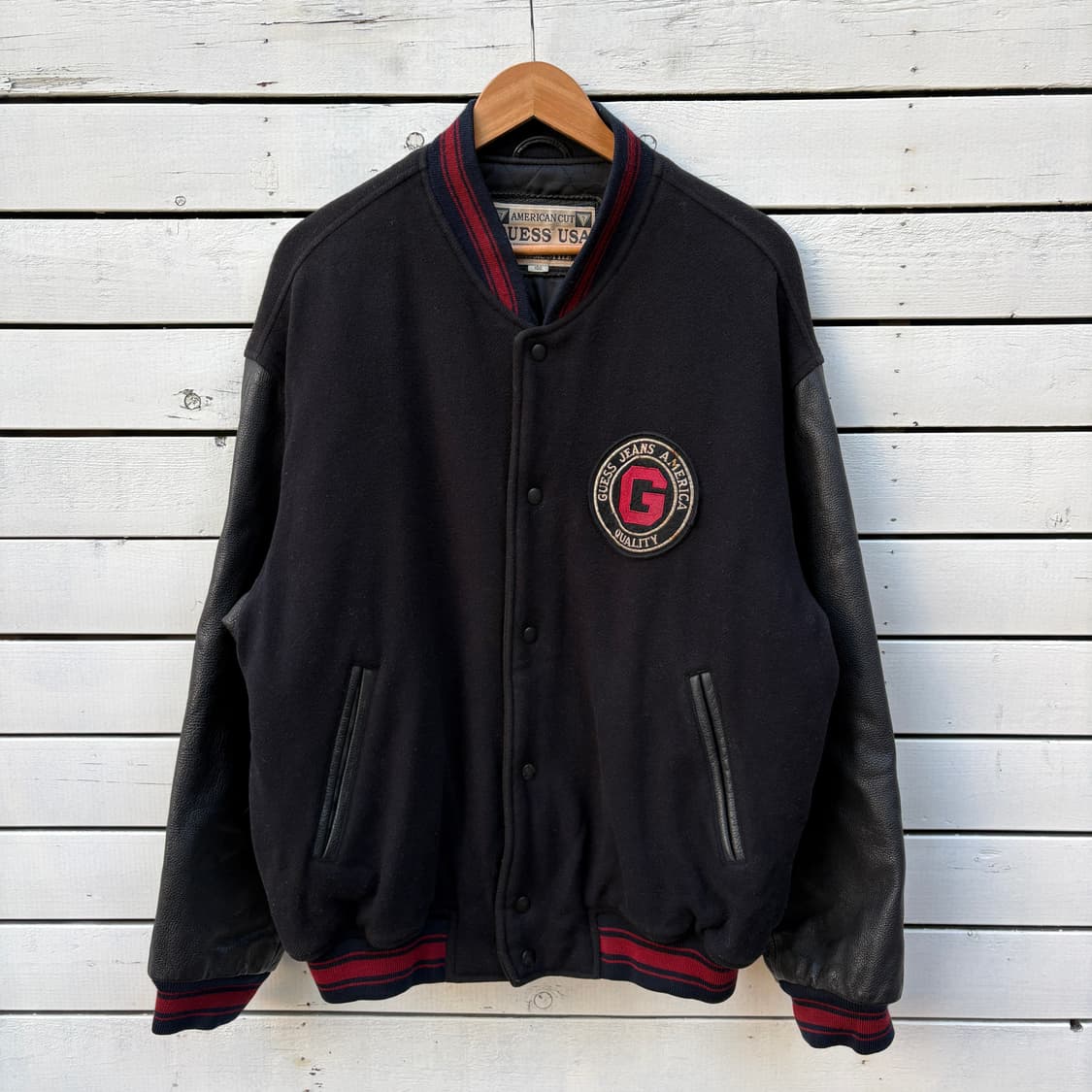 Guess 90s 게스 바시티 자켓 상품이미지1