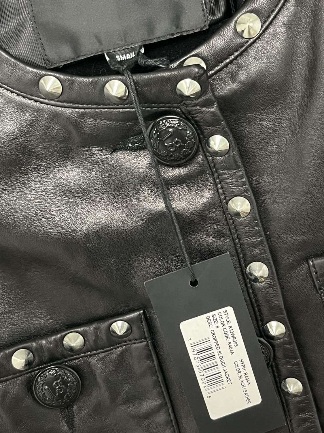 [스키즈 필릭스님 착용] R13 24fw 스터드 레더 자켓 상품이미지3