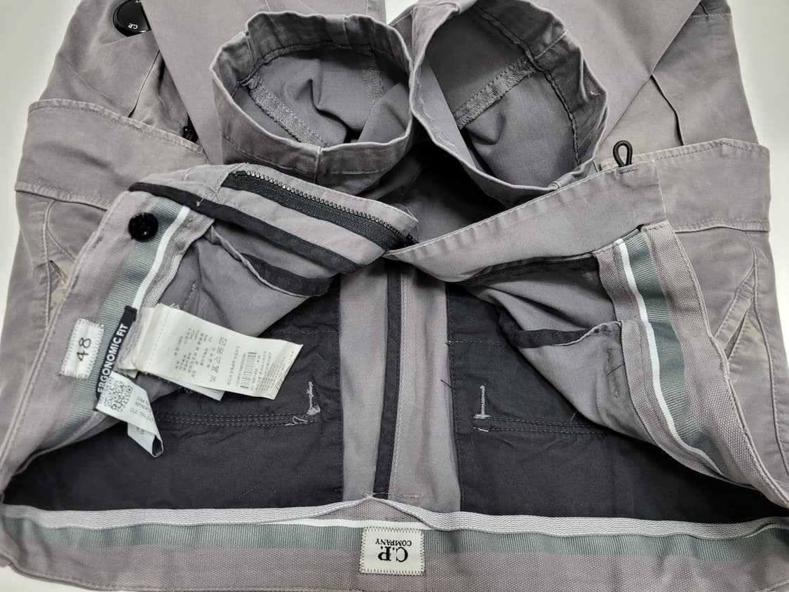 CP 컴퍼니 23SS 가먼트다잉 렌즈 와펜 카고 팬츠 / 남 84 매장판 상품이미지8