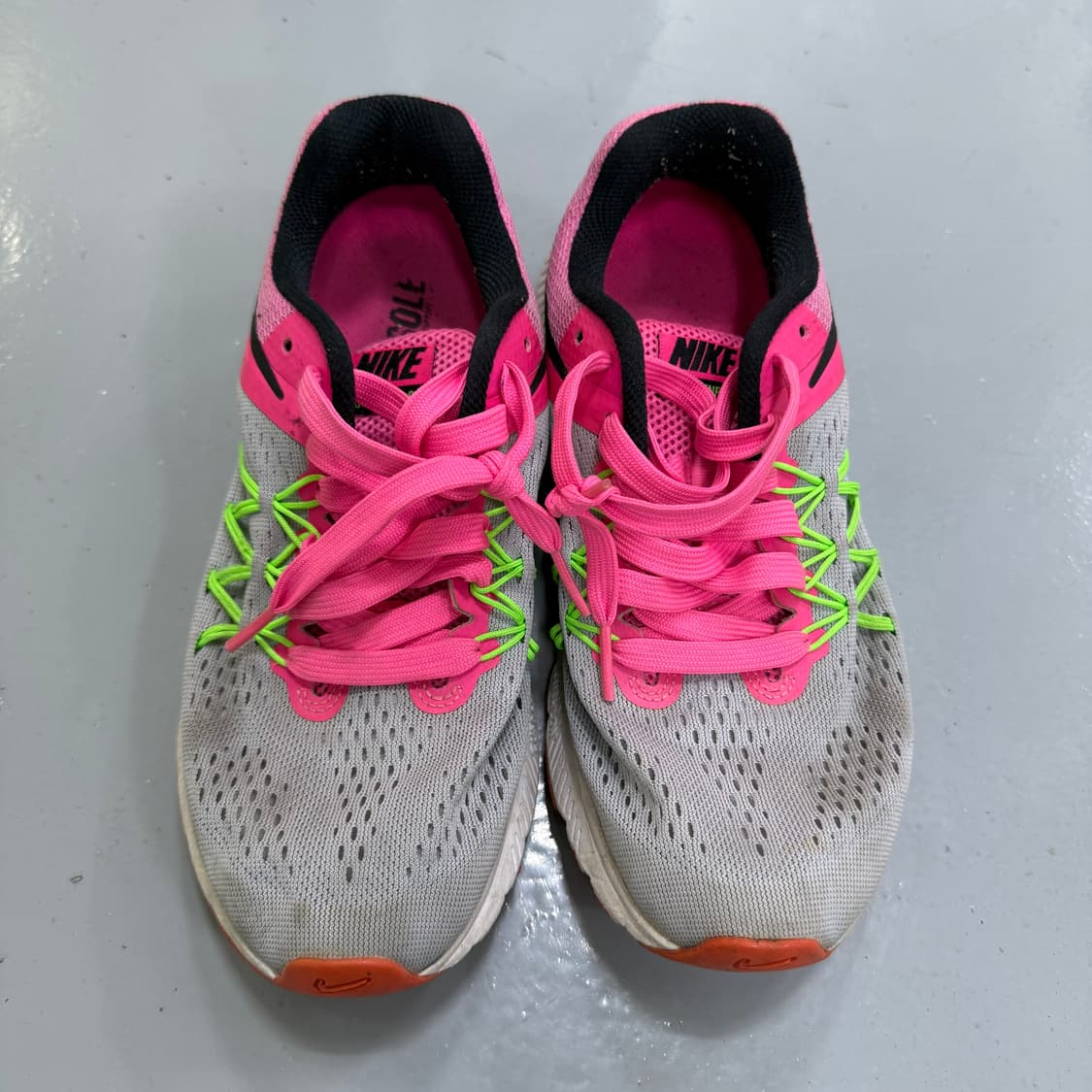 240 나이키 줌 원플로3 0204T2 상품이미지1