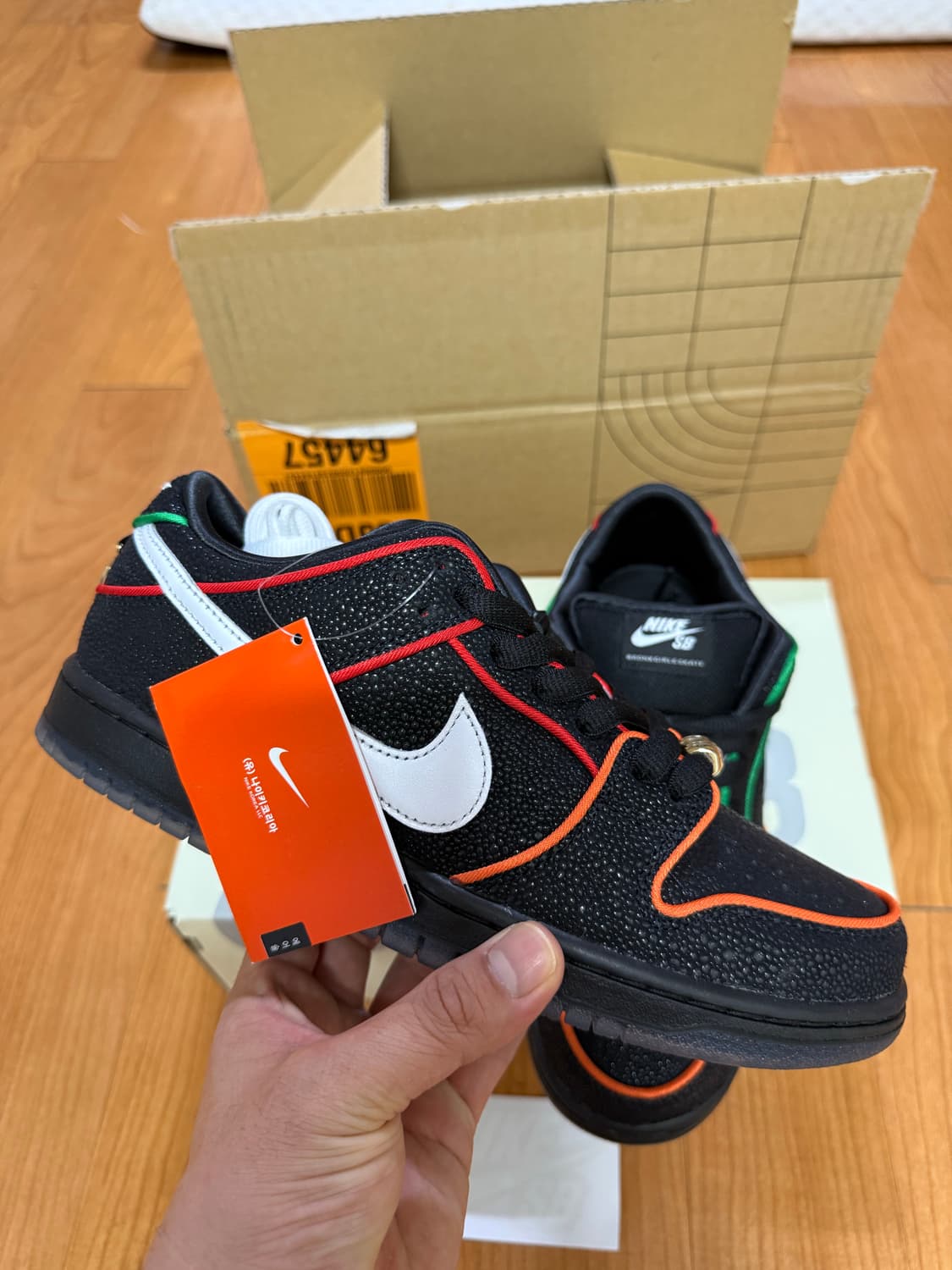 나이키 x 브롱크스 걸스 스케이트 SB 덩크로우 상품이미지2