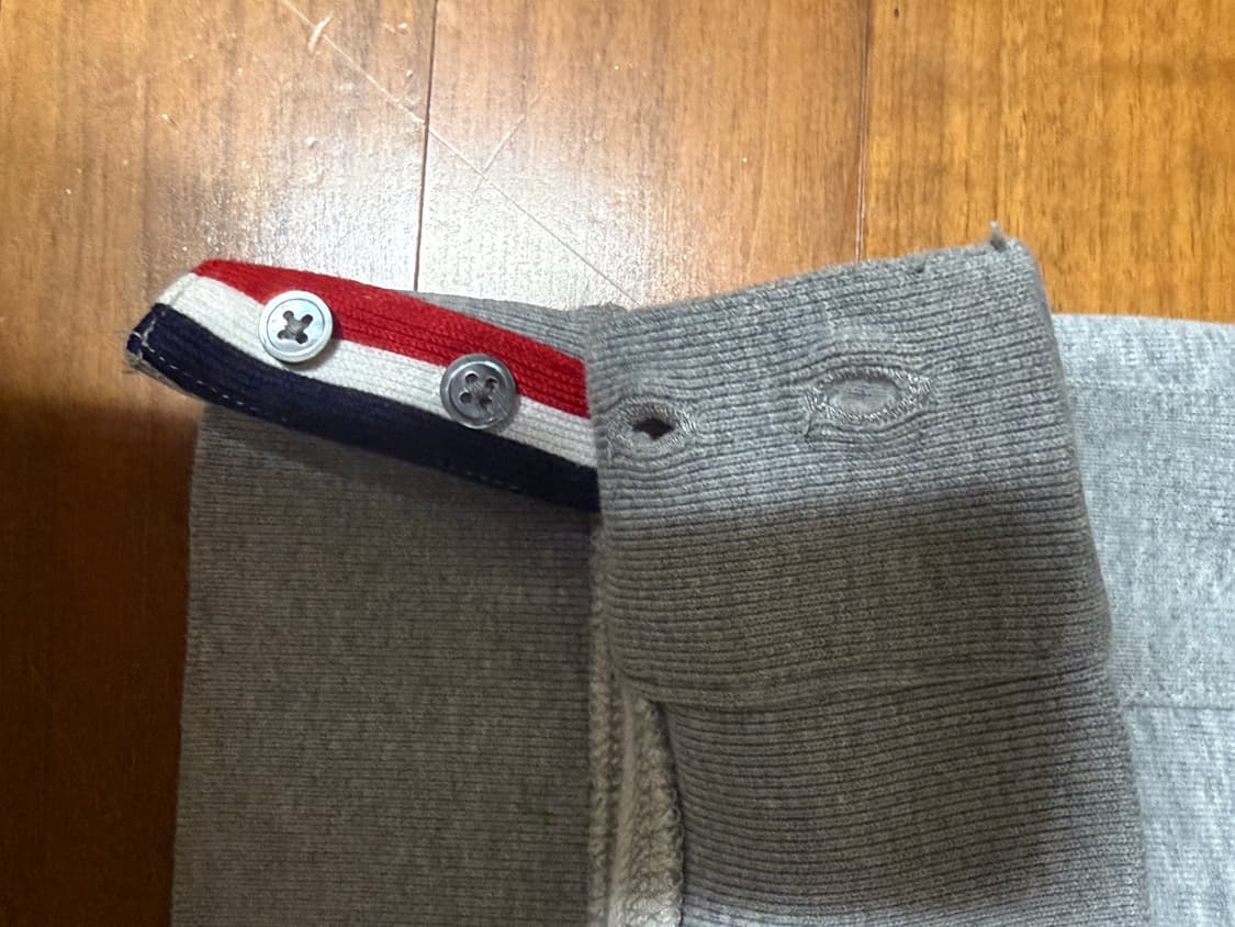 톰브라운 맨투맨 3 상품이미지3