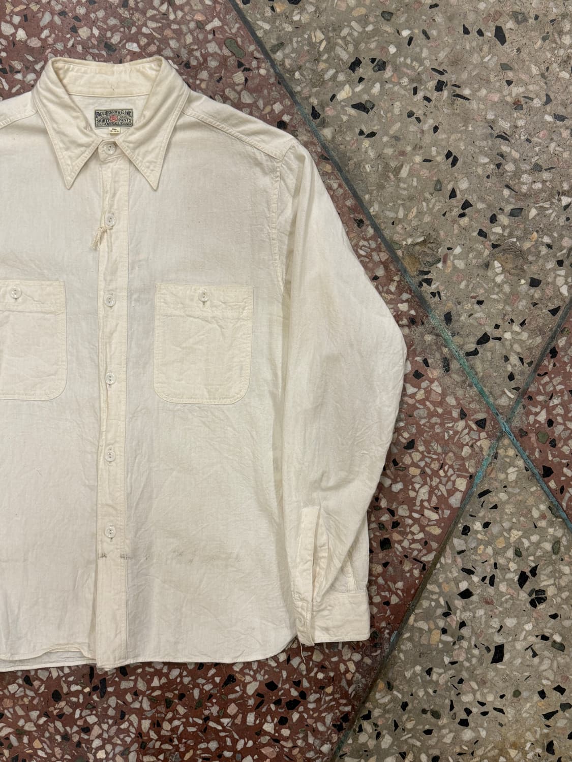 버즈릭슨 화이트 샴브레이셔츠 (15.5) 상품이미지3