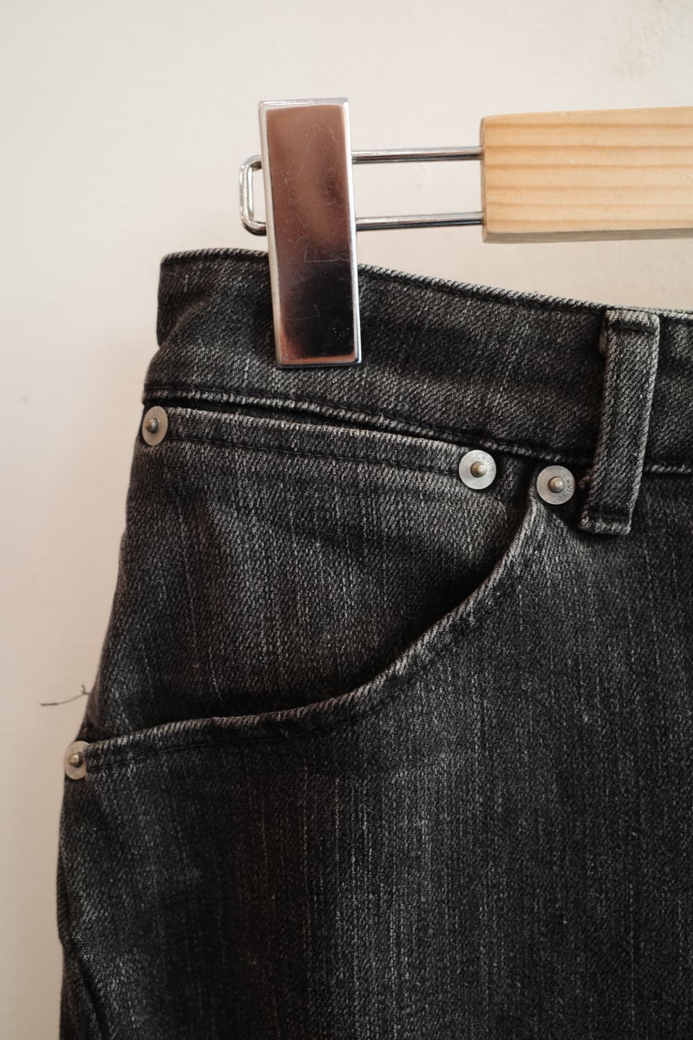 리바이스 ENGINEERED JEANS 흑청 스커트 (26인치) 상품이미지3