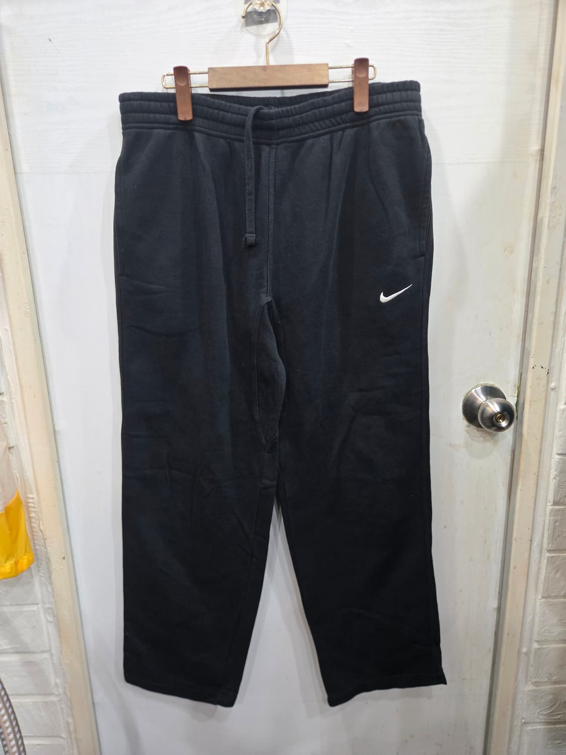 105,XL )) NIKE 나이키 블랙 기모 트레이닝복 바지! 상품이미지1