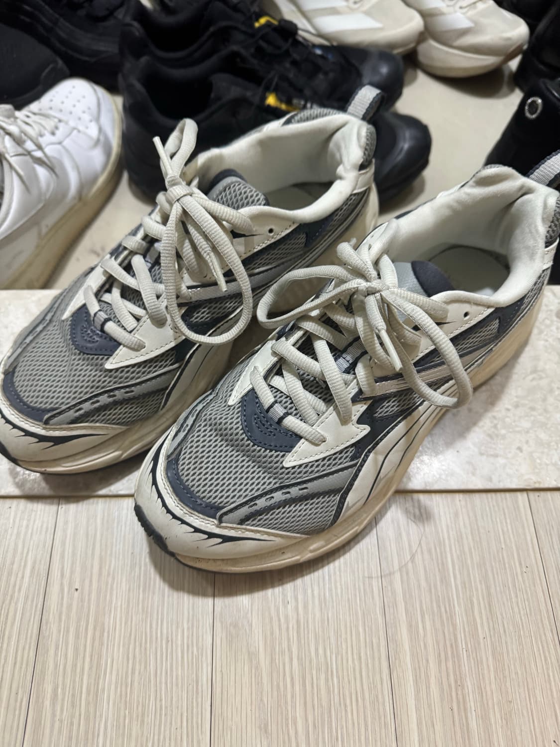 퓨마 어글리슈즈 270  판매  상품이미지2