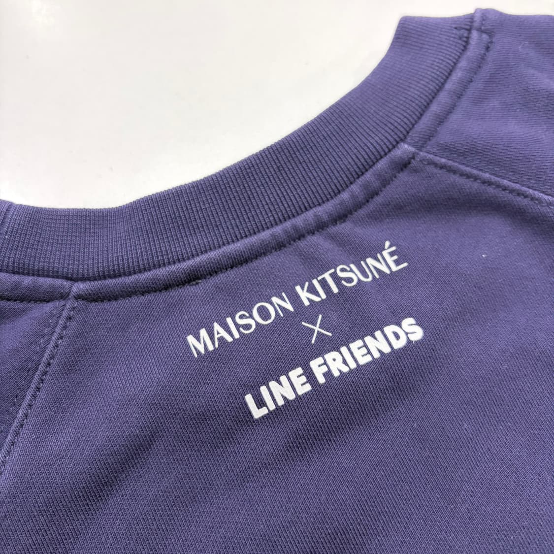 [L] 메종키츠네 라인프렌즈 맨투맨 네이비 B786 상품이미지9