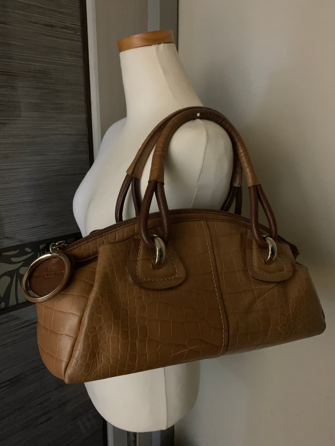 발렌시아가 토트백 상품이미지1