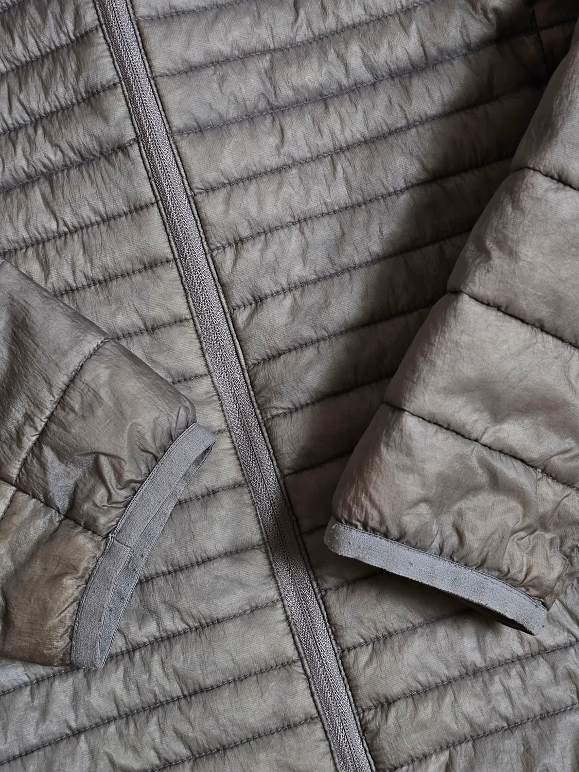 몽벨 경량 구스 다운 패딩 M (95) 실버 그레이 상품이미지6