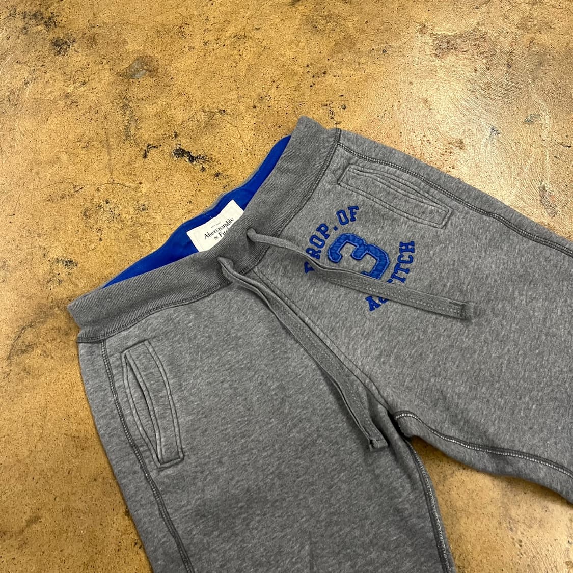 [정품/M] 아베크롬비 그레이 트레이닝 바지 b16 상품이미지1