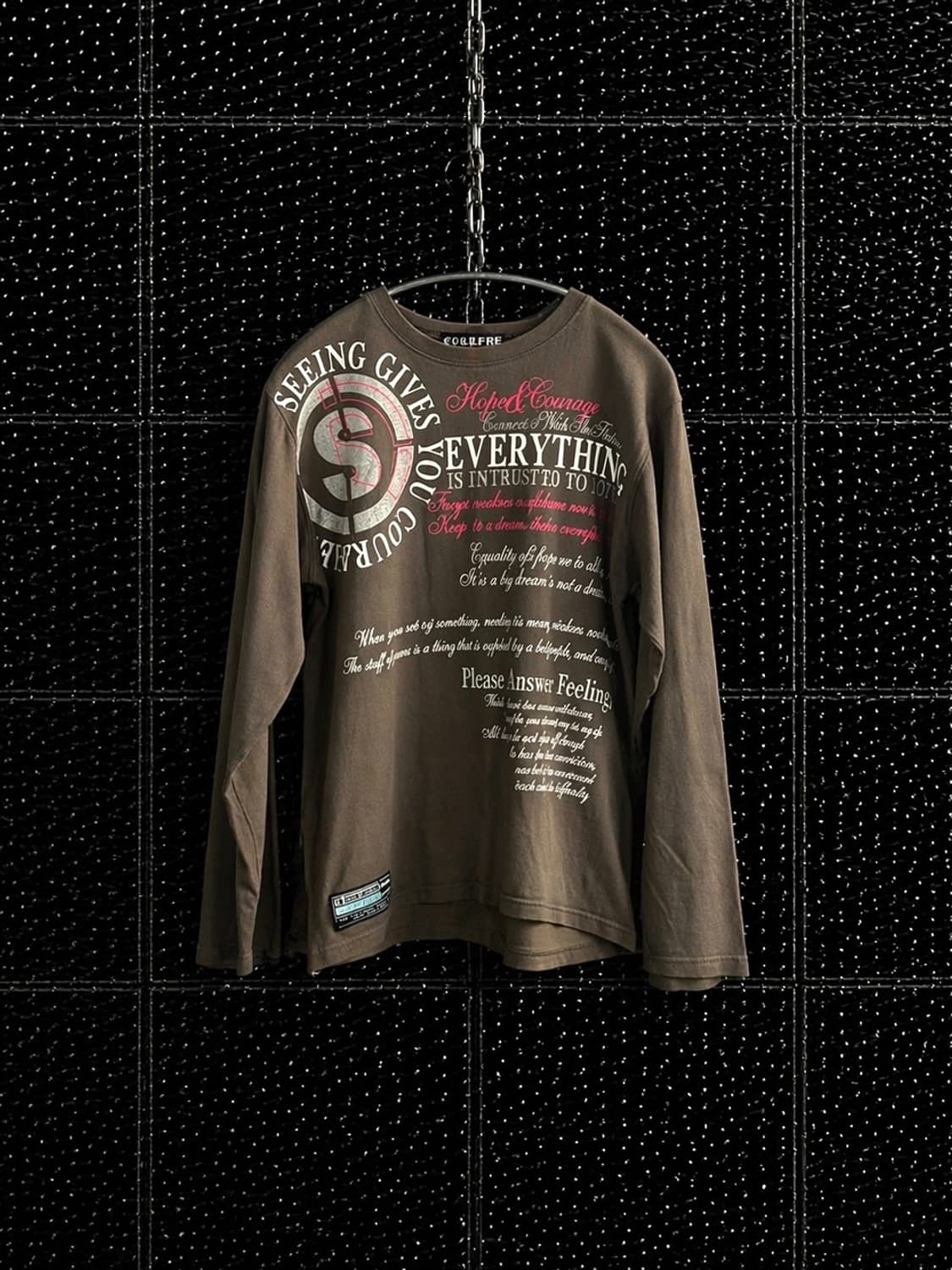 Collins 레터링 브이넥 티셔츠 상품이미지1