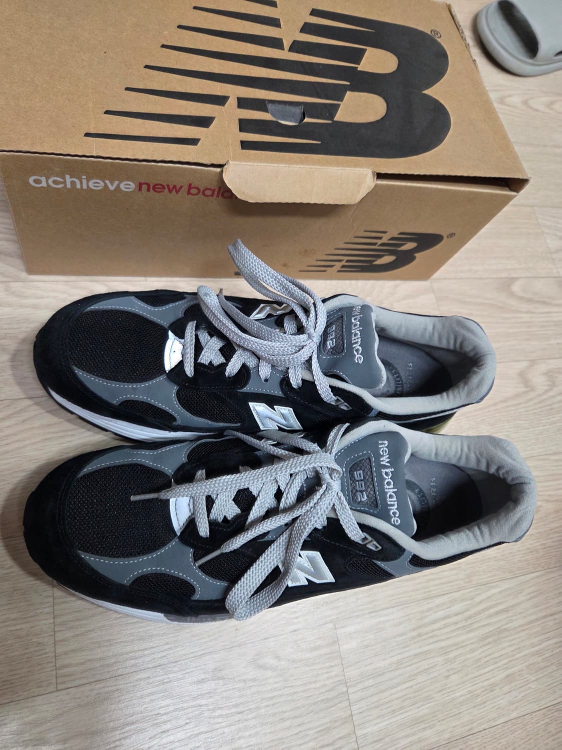 (초판)(1회 착용)뉴발란스 992 초판버전 우먼스12  상품이미지5