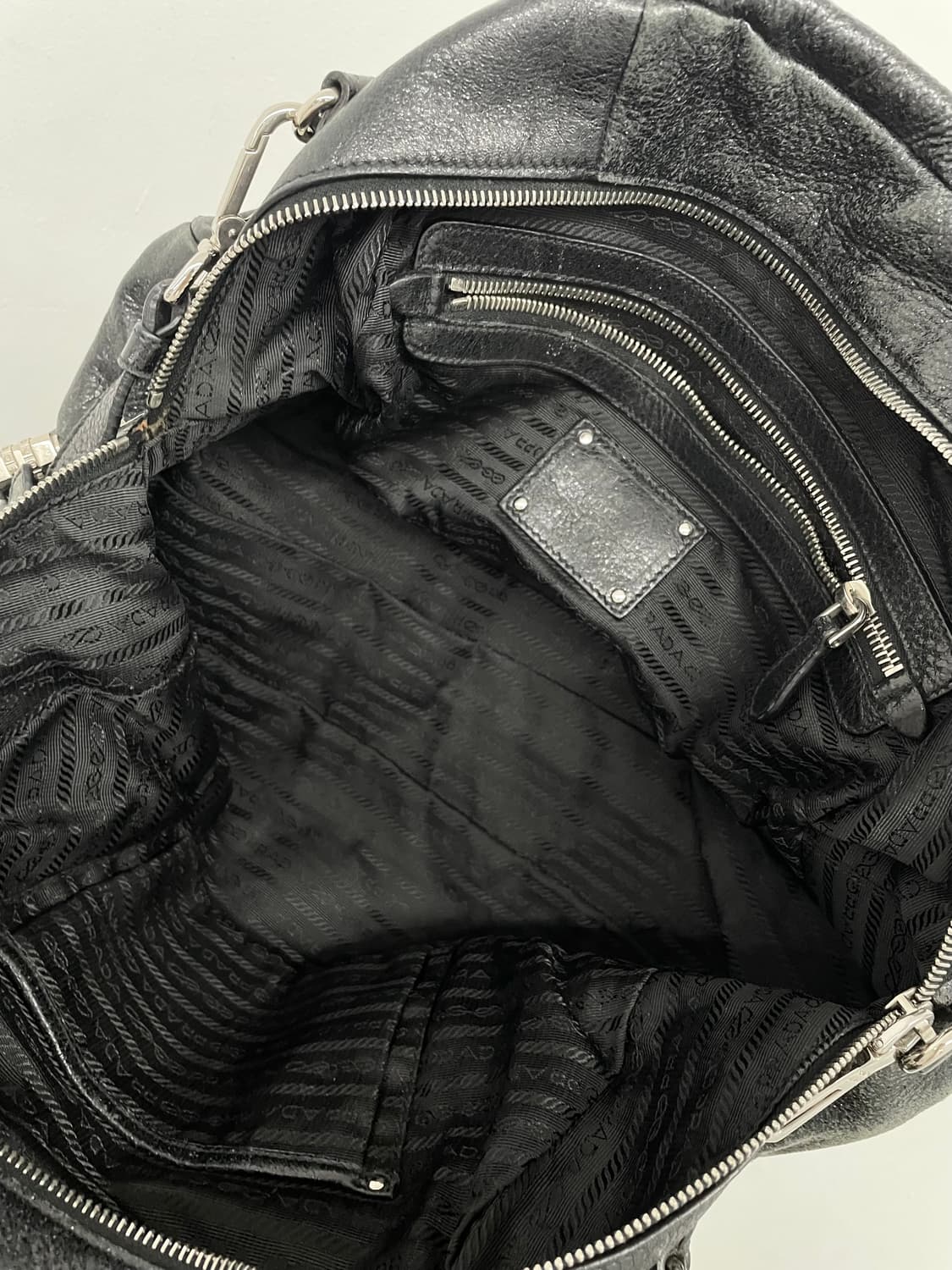 프라다 레더 체인 숄더백 상품이미지10