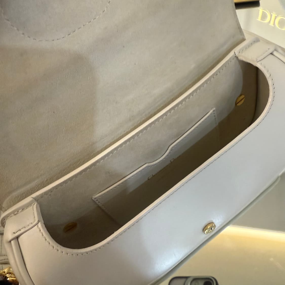 디올 이스트웨스트 바비백 카프스킨 라떼 골드 상품이미지9