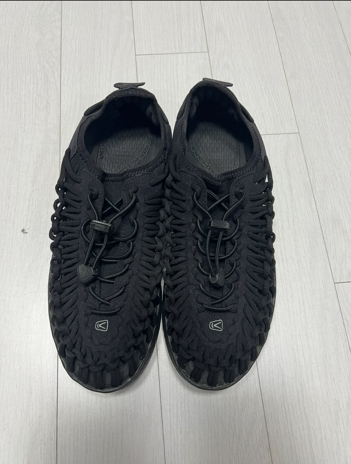 킨 Keen 샌들 블랙 270 새상품 상품이미지1